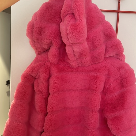 Apparis Faux Fur Pink Coat size M - Picture 6 of 6
